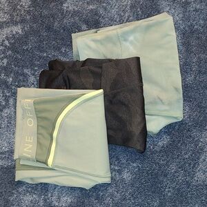 3 PACK ON-BRAND SIZE SM WOMEN'S LEGGINGS